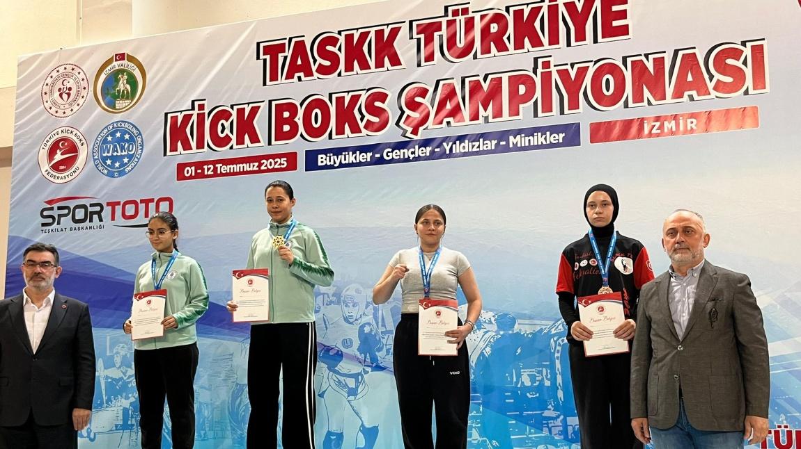 Öğrencimiz Ecrin BOZ Türkiye 2.si